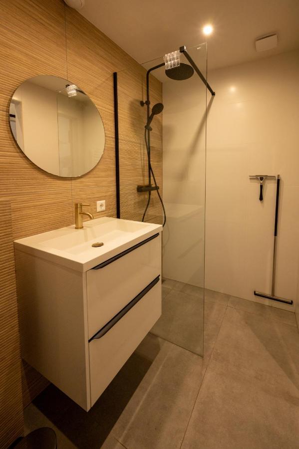 Zen-Bungalow No 4 Met Sauna En Hottub Rheezerveen Exterior foto